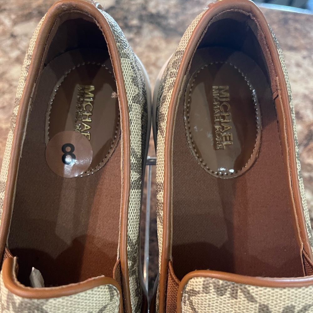 💕sold💕Michael Kors Slip On Sneakers - Picture 12 of 13